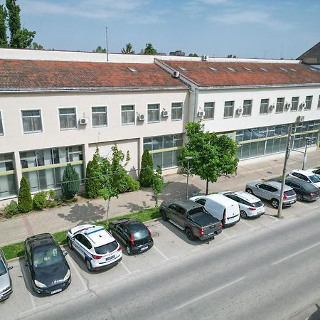 Hotel Fontana Bačka Palanka Eksteriør bilde