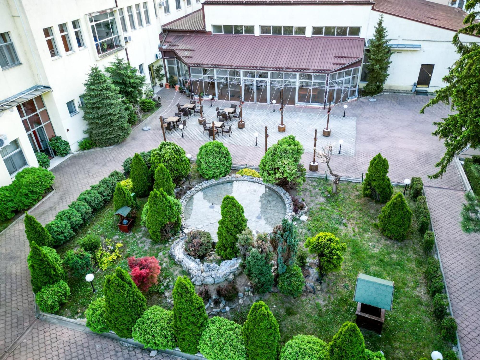 Hotel Fontana Bačka Palanka Eksteriør bilde