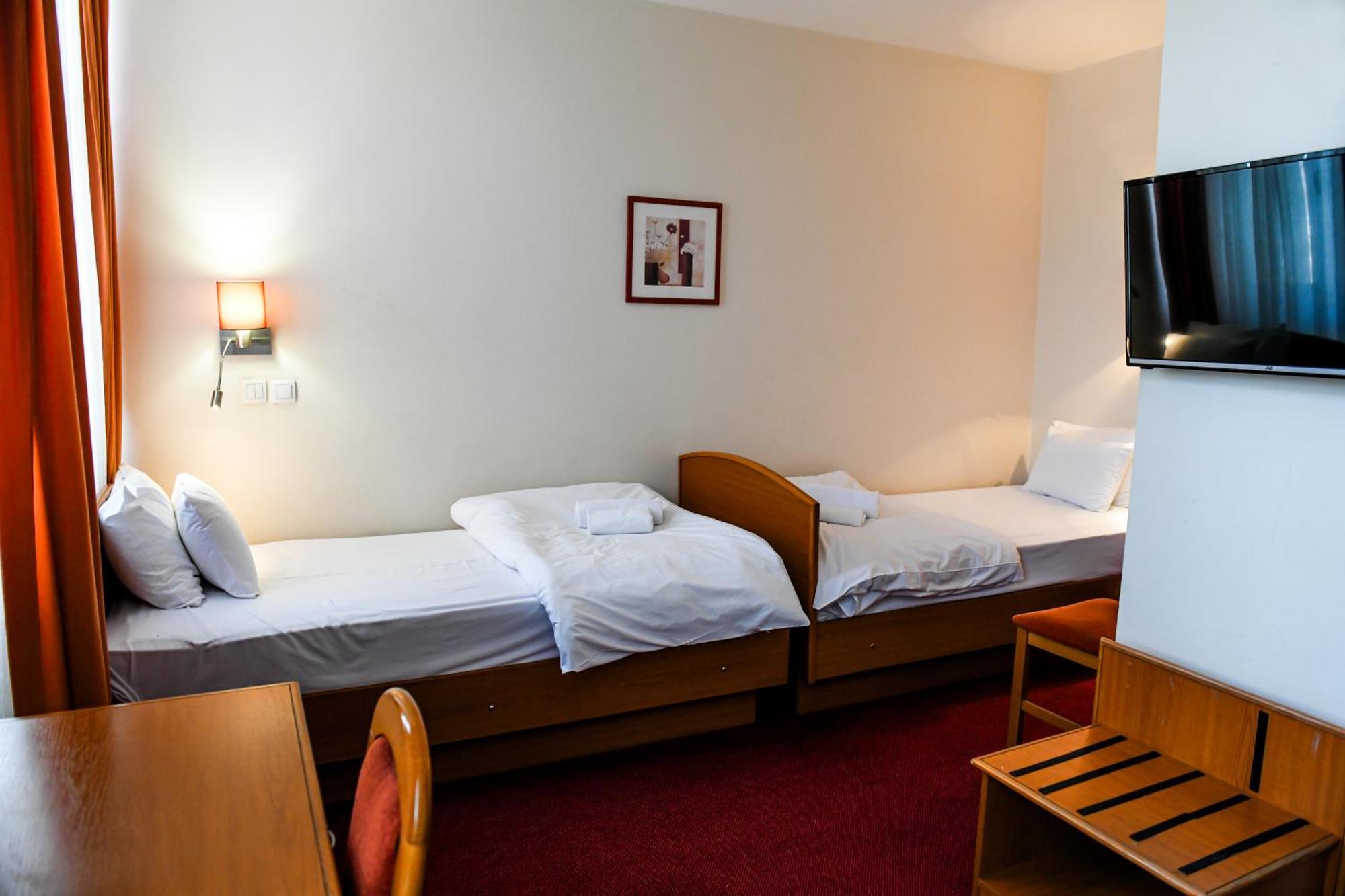 Hotel Fontana Bačka Palanka Eksteriør bilde