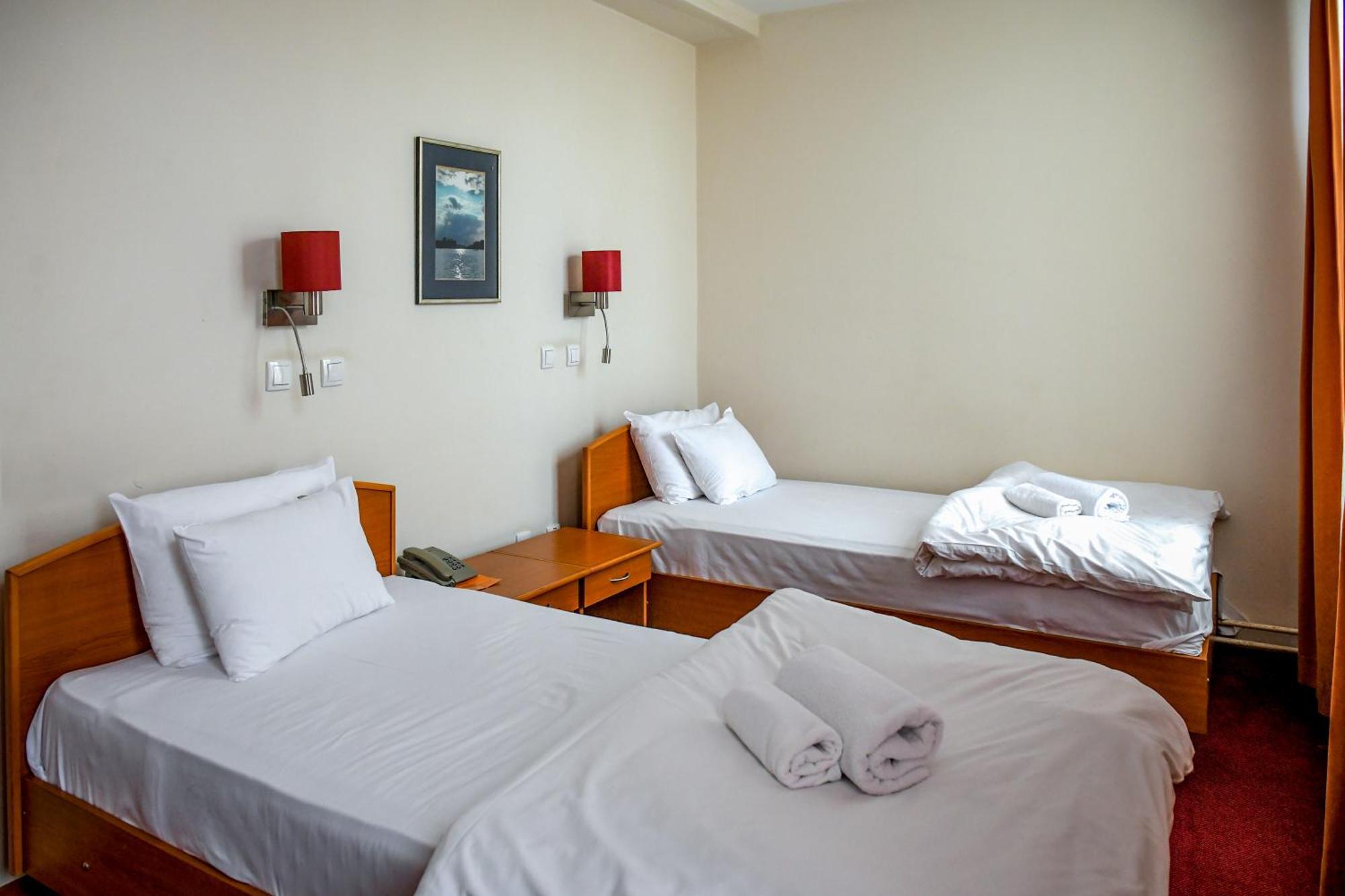 Hotel Fontana Bačka Palanka Eksteriør bilde