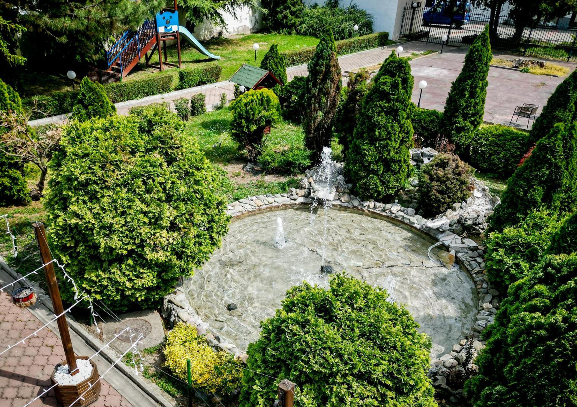 Hotel Fontana Bačka Palanka Eksteriør bilde